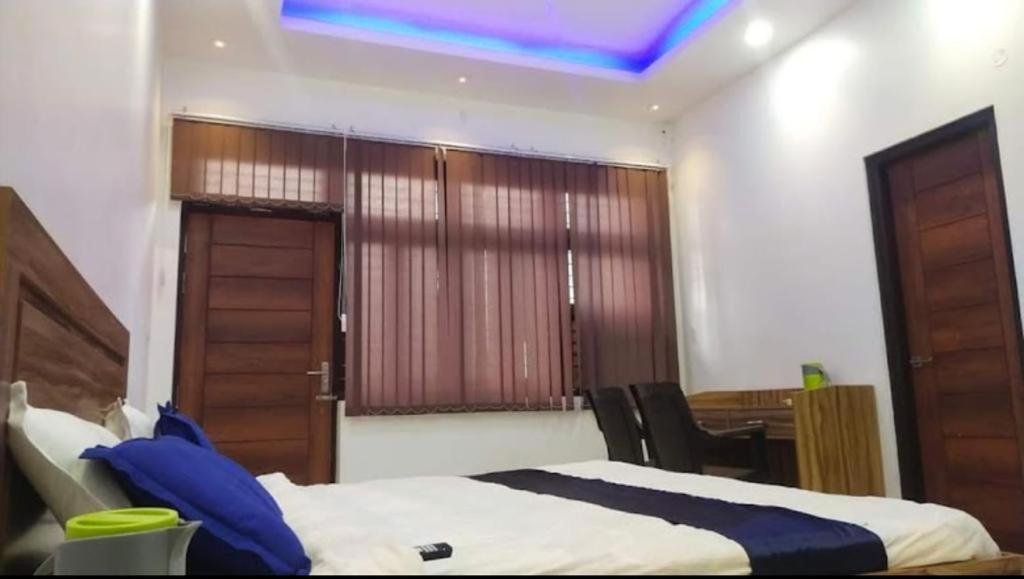 Mauji'S Villa Hotel & Guest House Prayagraj Exterior foto
