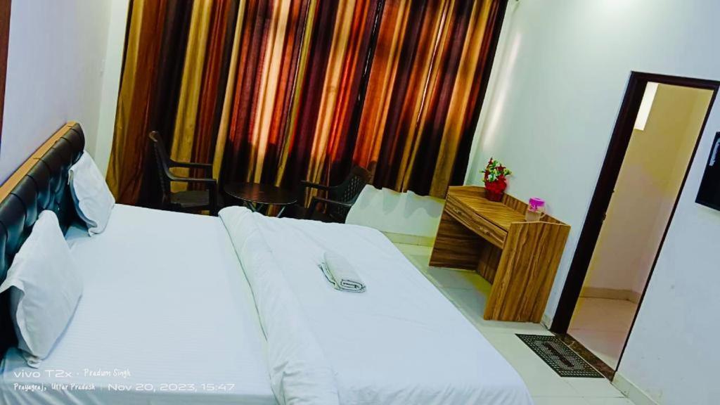 Mauji'S Villa Hotel & Guest House Prayagraj Exterior foto