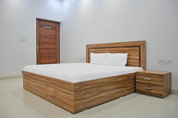 Mauji'S Villa Hotel & Guest House Prayagraj Exterior foto